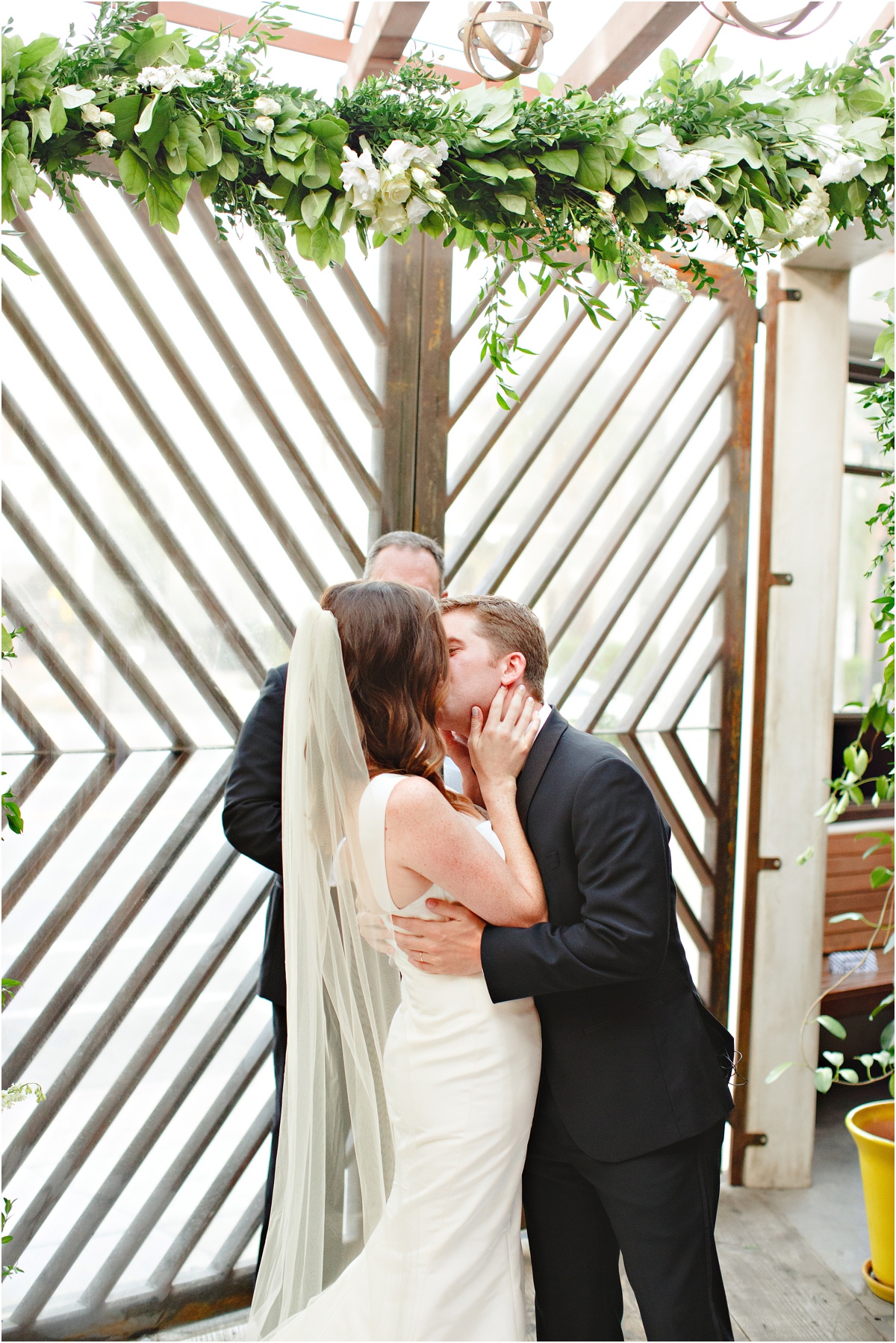 First Married Kiss | Stacee Lianna Photography
